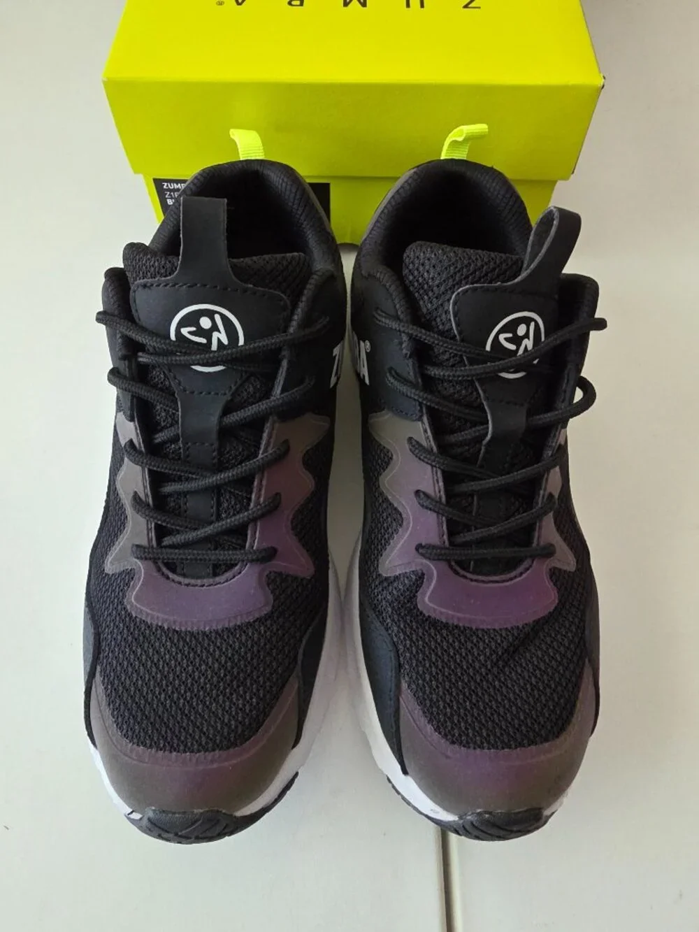 Zumba Air Classic Sneaker Shoes Women 7.5 Black